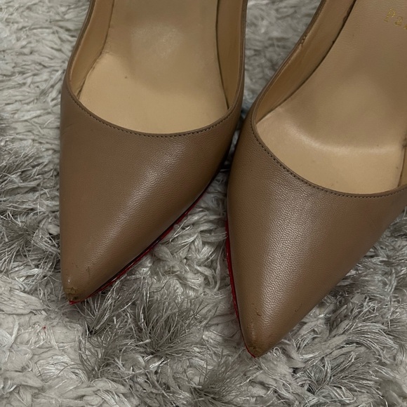 Christian Louboutin Beige Pointed Heels - Picture 5 of 10